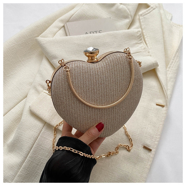 Amoura™| Heart-Bag