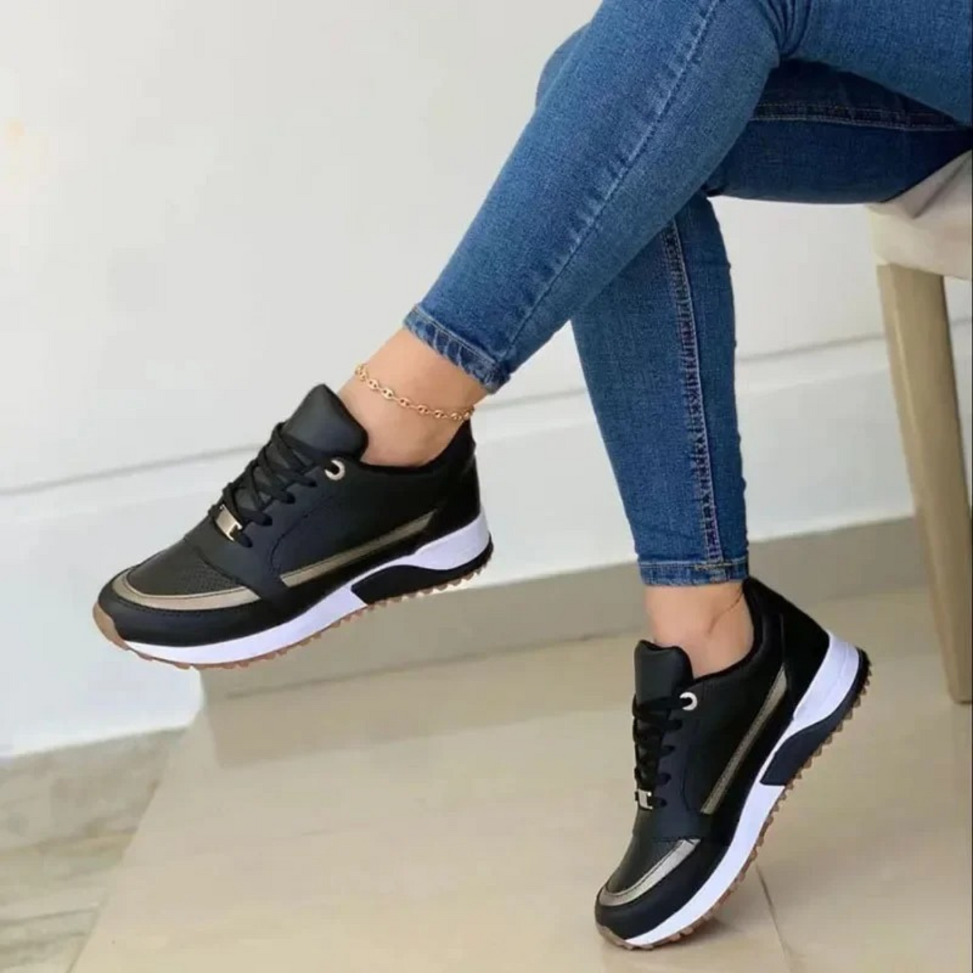 Adore™| Women’s Orthopedic Walking Sneakers