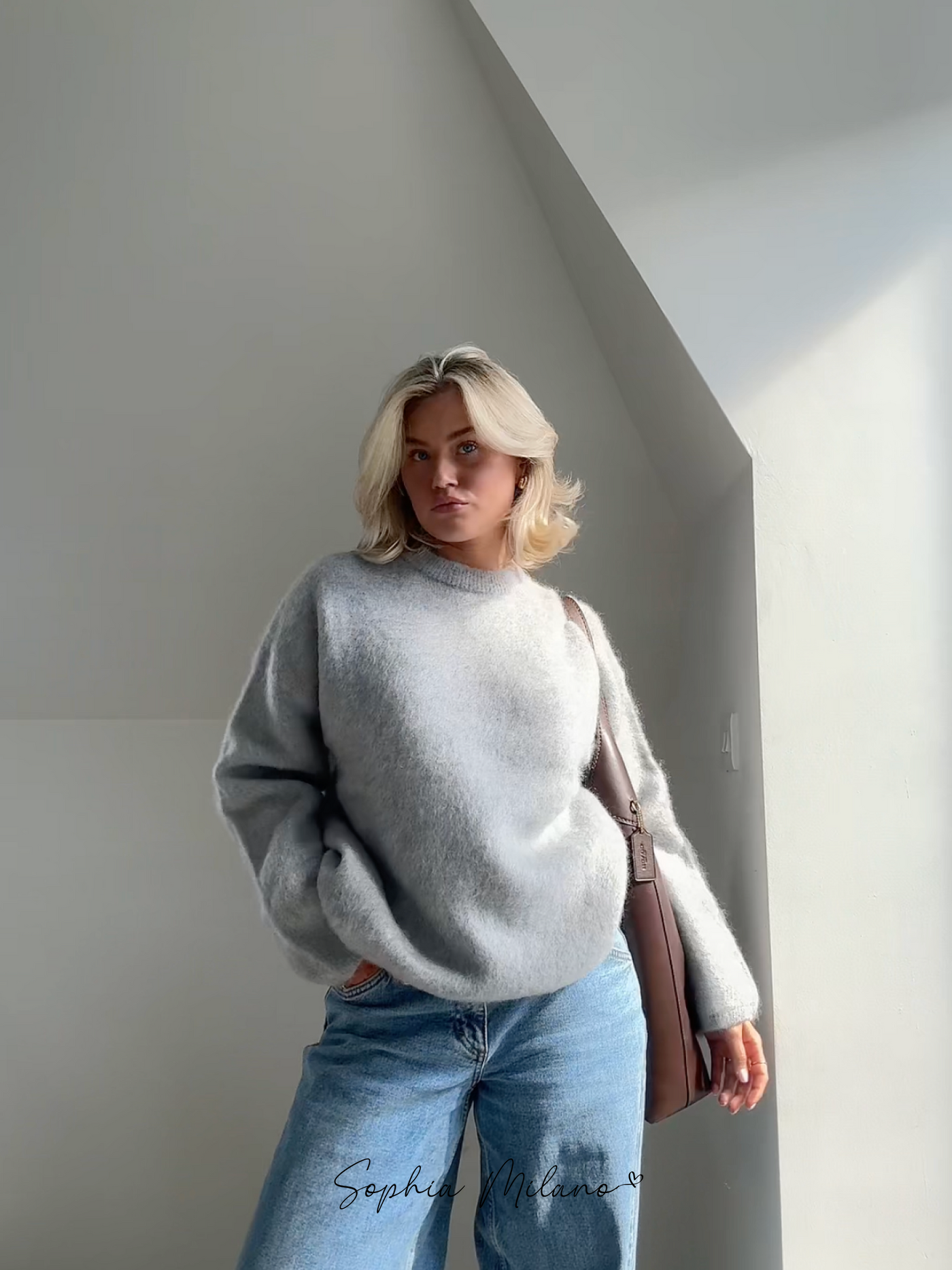 Mira | Viral Crewneck sweater