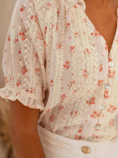 ELINA™ | The Floral Blouse