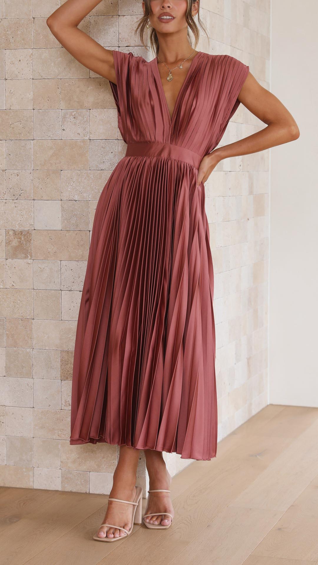 Marianne™ | Elegant Pleated Dress