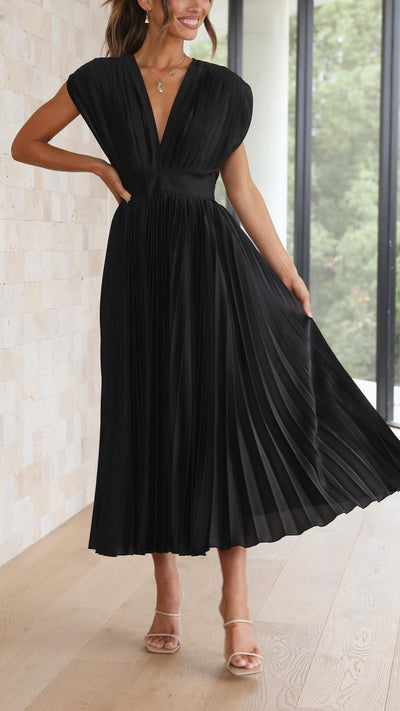 Marianne™ | Elegant Pleated Dress